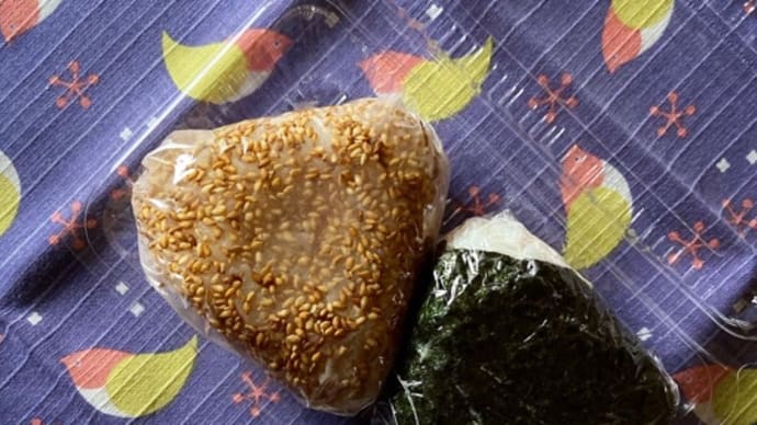 私弁⭐︎おにぎりだけ弁当♪