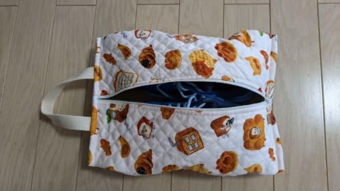 シューズバッグに入れてみた