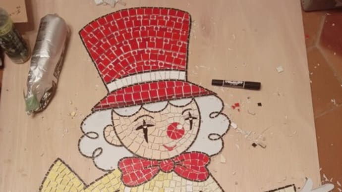 カットTB南篠崎店のピエロの壁画