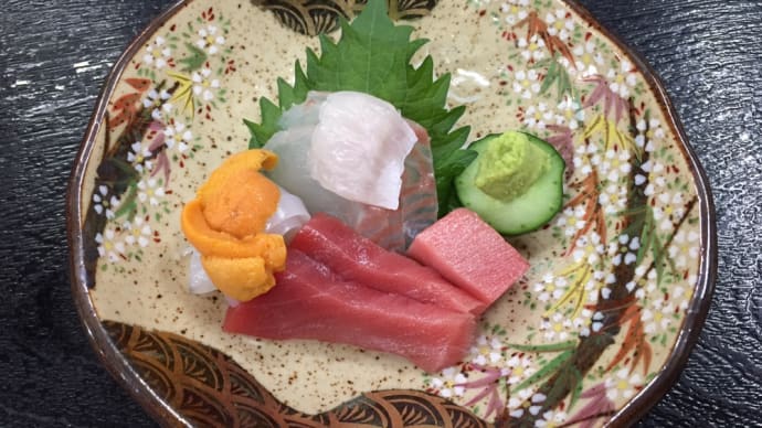 立ち止まり振り返る