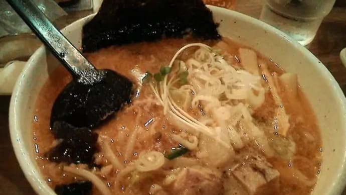 六月 空を見上げる -ラーメン- 白樺山荘 店舗拡大 札幌ラーメン