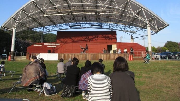 晴れやかに　子らの演奏　冬桜　　　エレクトーンコンサートを聴いた