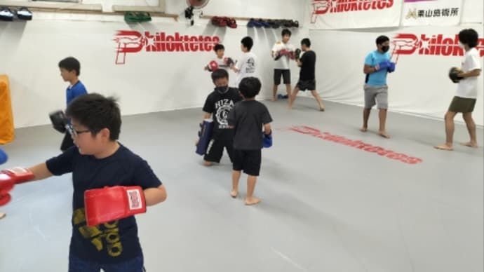 (土)キッズ格闘技クラス09:30〜
