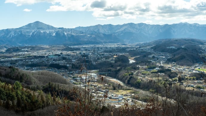 弥生の雨水 稲穂山の展望台から