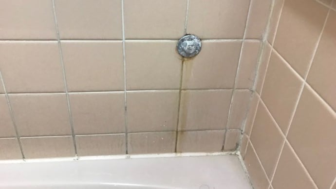化粧プラグの腐食・・・千葉市