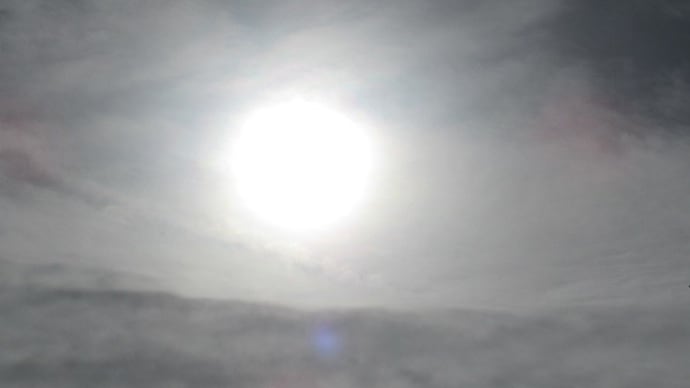 8時半頃の太陽と月と♡