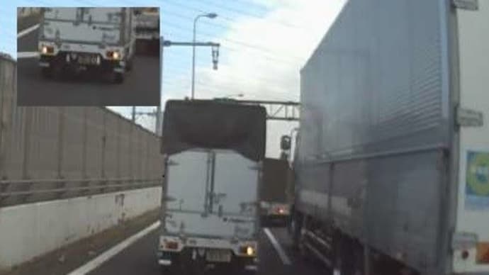 なんだか違う赤帽ホロコン車