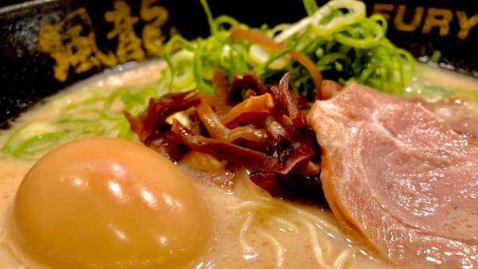 東京で一番メジャーな豚骨ラーメンといえばこれ!替え玉2玉まで無料の仕組みって?!