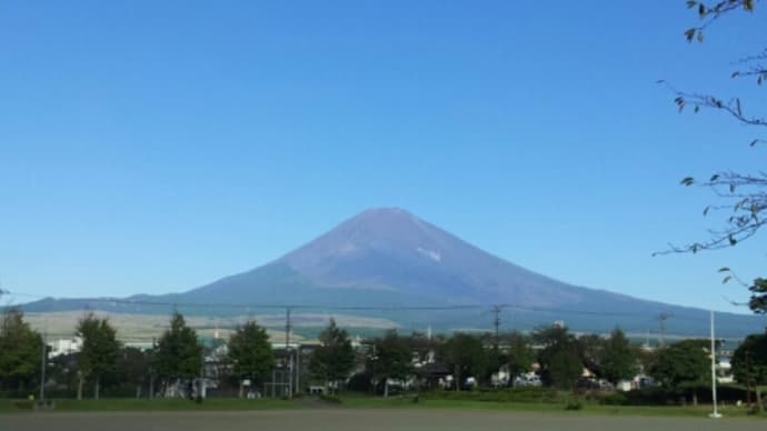 今朝の富士山！