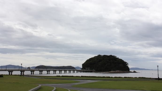 今日の竹島は嵐の前の静けさだった。　　　　竹島クラフトセンター