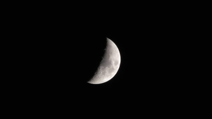 今夜の多摩センターからの月と渋谷ハロウィン現在の様子