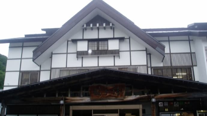 プーチン,烏情勢で米仏を弄ぶ!?&超猫の日で癒されまくり&天皇,眞子様言及&震災10年11か月,2013東北復興,奥入瀬,十和田湖でヒメマス後,酸ヶ湯温泉へ・・&小室圭,弁護士試験&富士山の日