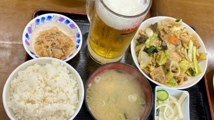 中華一番の定食で生ビール🍺