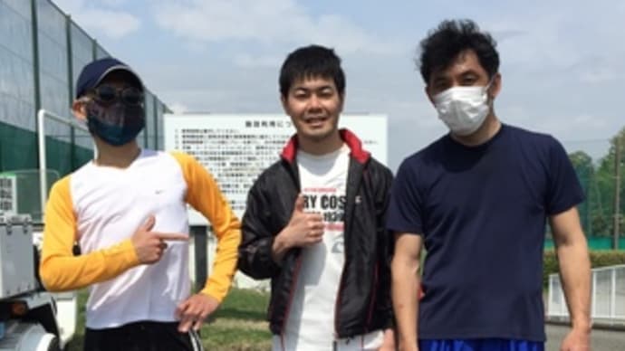 テニスコートが俺たちを呼んでいる!旅から帰る男達…