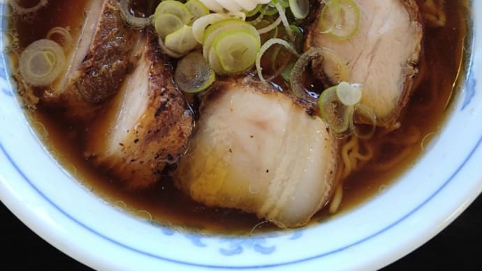 休日の昼食(あきん亭)