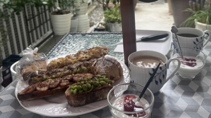 秘密のタカラモノカフェ