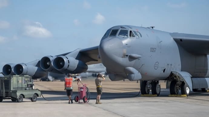 アメリカ空軍のおじいちゃん爆撃機ほB−52も100年乗れるのかなぁ