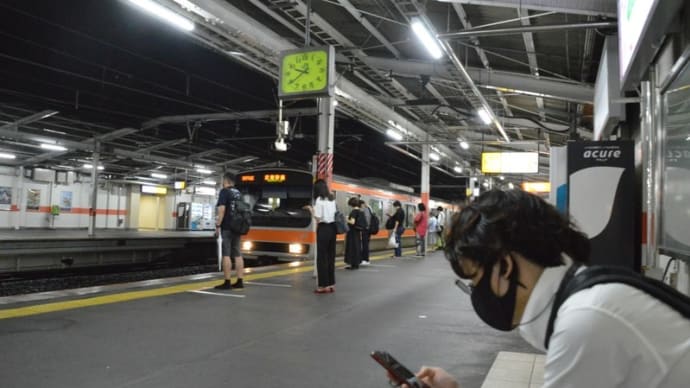 「府中本町駅行」武蔵野線E231系 到着~発車シーン【西国分寺駅:武蔵野線】 2022.9.7