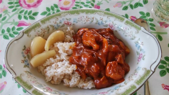 トマトジュースで作るカレーです。