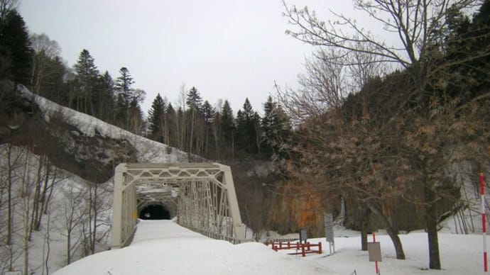 上川町の滝【大函の無名氷滝】