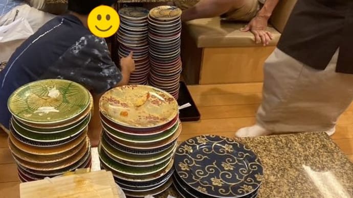 物価高騰の折心配する孫(皿を数える孫. )