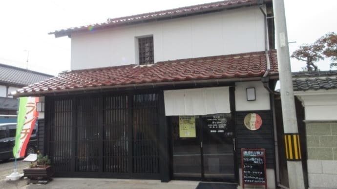 再訪「蔵TORIA Kitchen Yu(クラトリアキッチンユー)」で週替わりイタリアンランチ。チキンと木の子のクリームカレー、ベーコンと揚げナスの柚子コショウ