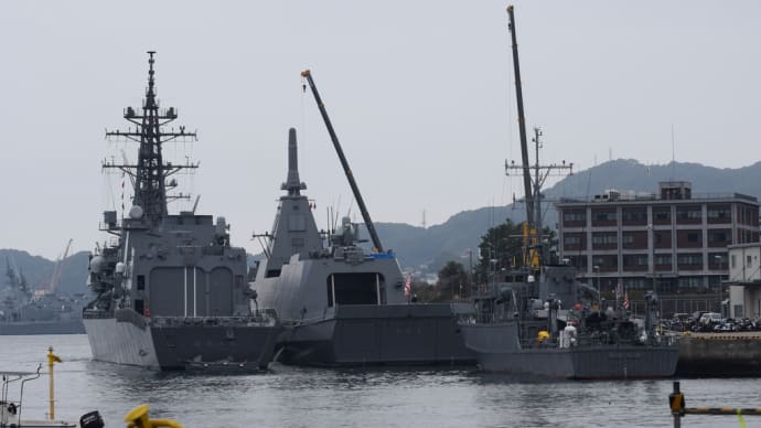 佐世保 倉島岸壁にて 護衛艦はるさめ 護衛艦みくま 掃海艇ひらしま 2024年2月20日