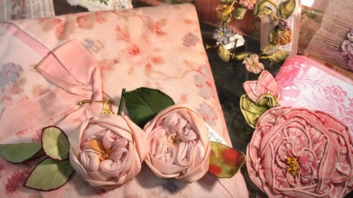 「アンティークとロマンティックな手仕事展 」明日まで!