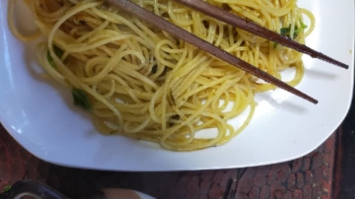 昼食　ごはんですよスパゲッティ