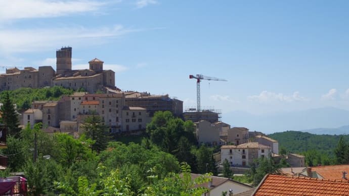カステル・デル・モンテ Castel del Monte(村)
