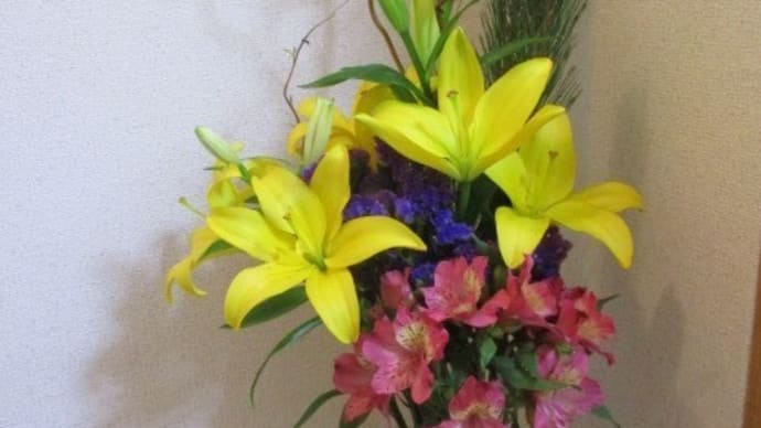 開店花と4月花材