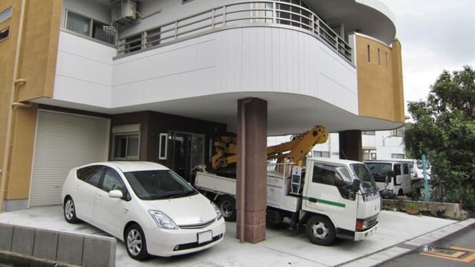 作業用トラックだって 楽々収納の 『最強ビルトインガレージ』をご紹介致します。静岡市、事務所併用住宅のオーナー様宅訪問。