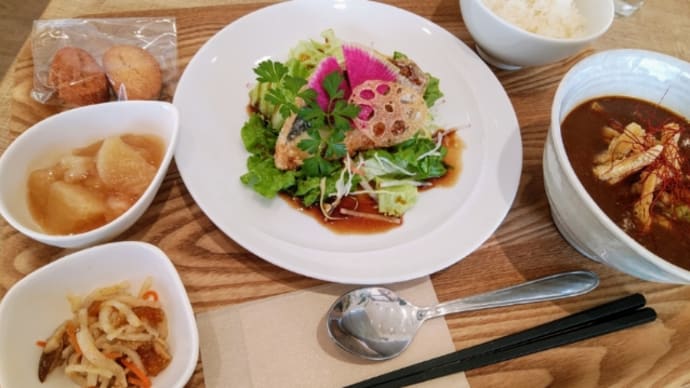 カフェサロンえみりあ