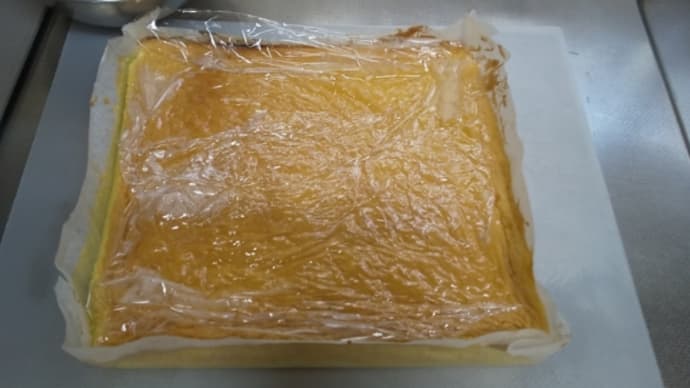 ロールケーキ、焼きました(^^)/