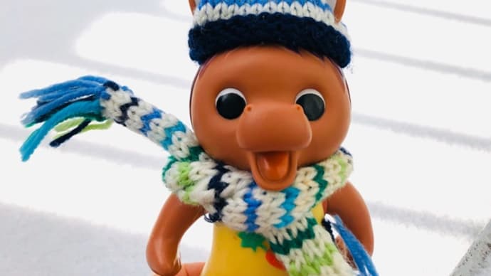 ロバくんと白く染まったベランダへ2