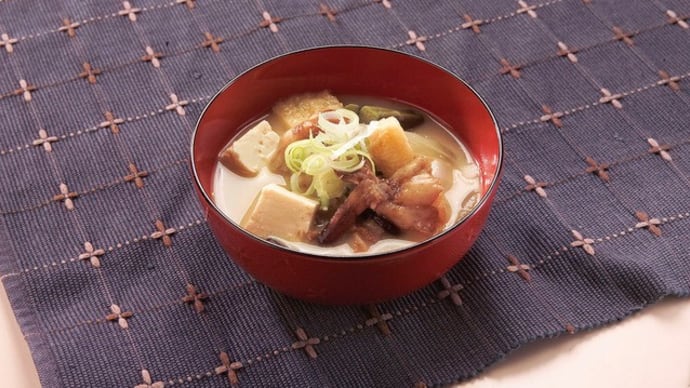 ＜ 郷土料理 ＞　秋田　納豆汁
