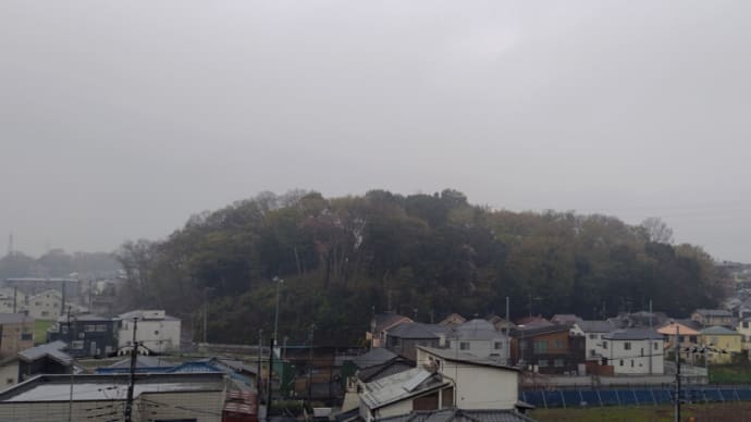 04月03日 お昼前から雨降。