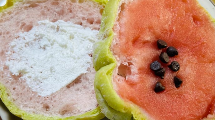 菓子パン大好き→ヤマザキの夏季限定「チョコチップすいーか🍉」(初購入)😋