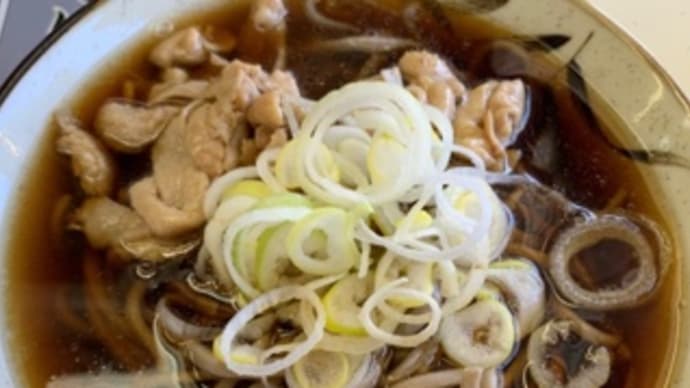 小山駅きそば(駅そば)の鶏皮旨煮そば