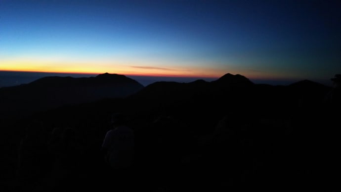 １５日．朝焼けを観に星生山へ