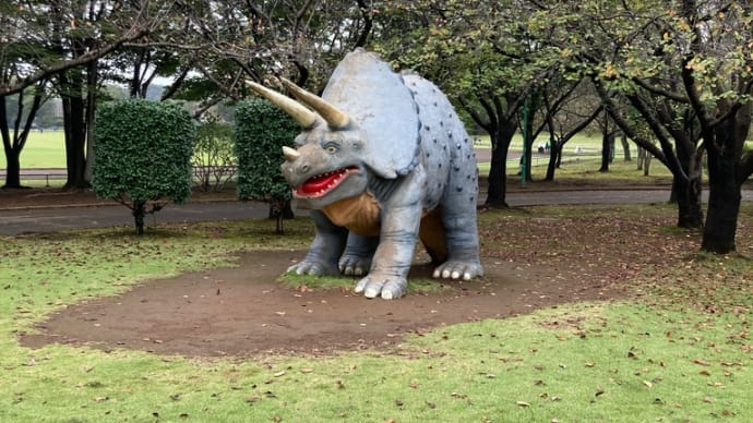 恐竜のいる公園^ - ^