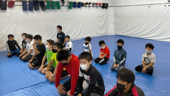 (土)キッズ格闘技クラス09:30〜