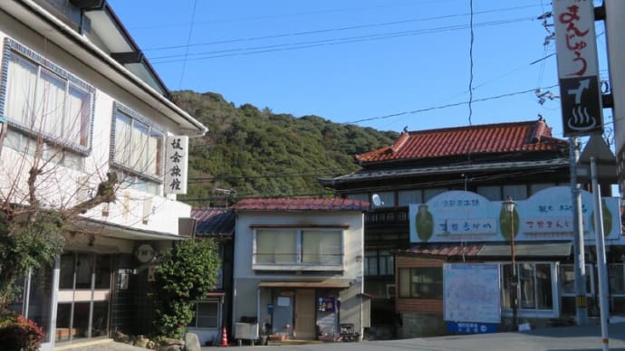 白猿伝説の温泉&白狐のお告げでできた絶景神社