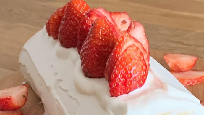 いちごのロールケーキ🍓