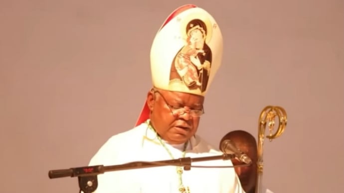 マラウイのムトゥンブカ司教「フィドゥチア・スプリカンス」を無視するように訴える