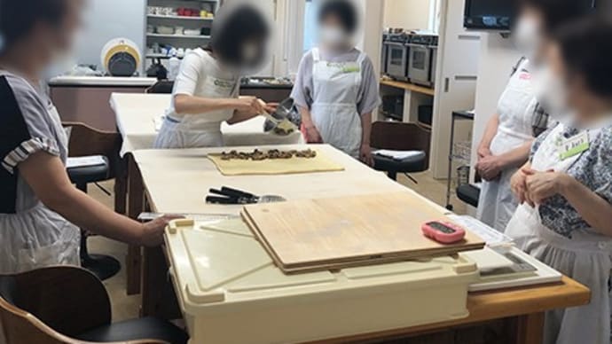 ブルターニュ地方の郷土菓子ファー・ブルトン