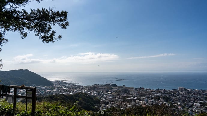 山の上から1年後【仙元山】葉山の街と湘南の展望を楽しむ