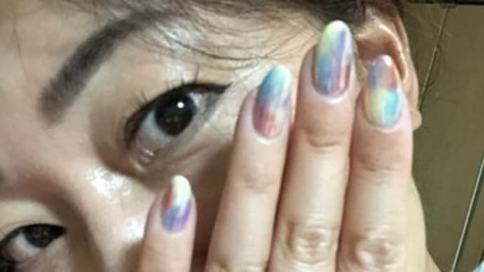 レインボーニュアンスネイル