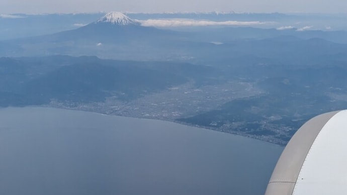 『富士山上空を通過中···』