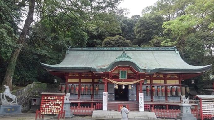 八幡朝見神社